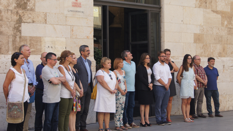 La Diputació guarda tres minuts de silenci per la darrera víctima de la violència de gènere 