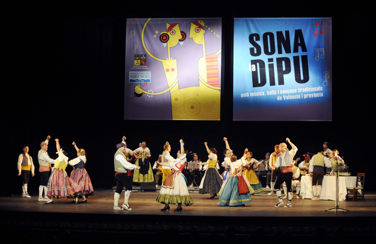 Balls regionals i cançons tradicionals al Teatre Principal