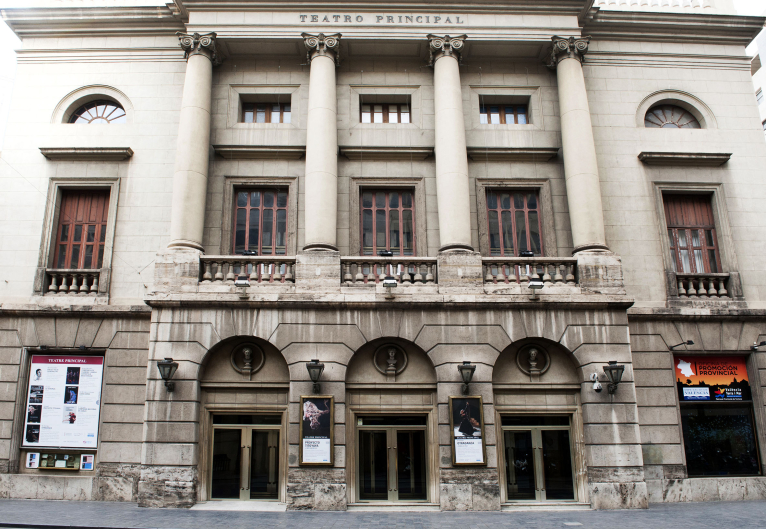 Diputación desvela al público los secretos del Teatro Principal