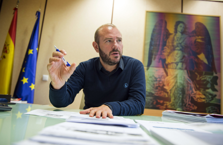 Diputació i sindicats acorden la reestructuració de Personal per a facilitar el camí cap a una Agència Tributària Valenciana única 