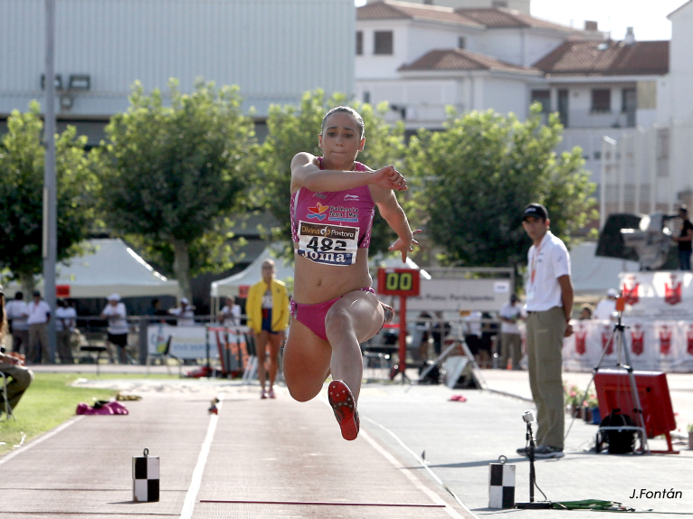 Valencia Terra i Mar se confirma en Pamplona como el mejor club de España 