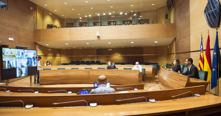 La Diputació impulsa un programa de formació per a atraure talent de la universitat a l'administració local