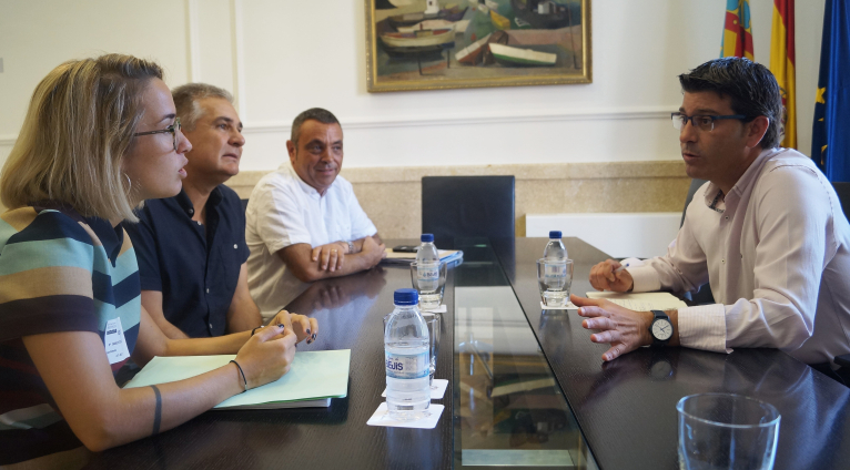 La Diputación ayudará a Vinalesa a tener un campo de fútbol de césped como el resto de municipios de la comarca