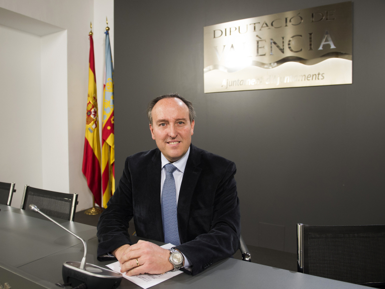 Ibor: «La Central de Compres mantindrà enguany l’impuls de beques per a la joventut»