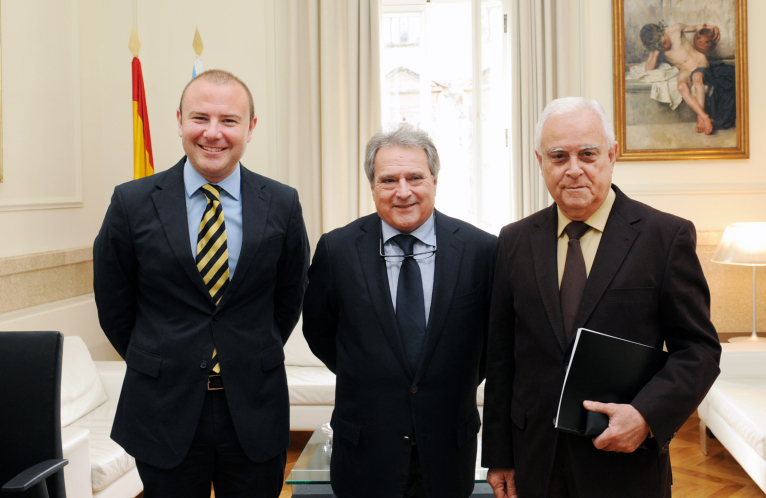 Alfonso Rus se reúne con  el alcalde de Algimia de Alfara