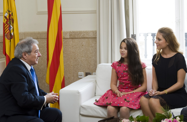 Alfonso Rus rep les falleres majors de València