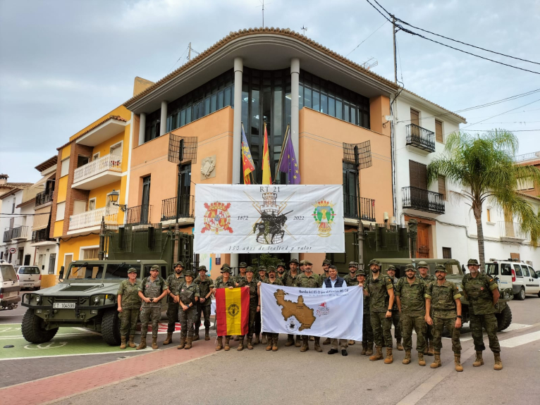 Los militares del Regimiento de Transmisiones 21 inician en Olocau su recorrido por el Camino del Cid