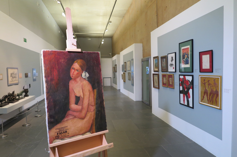 Art ‘inautèntic’ al MuVIM:  una exposició sobre la falsificació artística