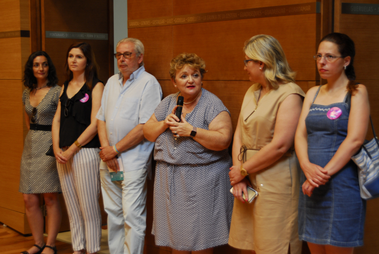 Un centenar de vecinos de Picanya y Paiporta visitan la Diputación de Valencia
