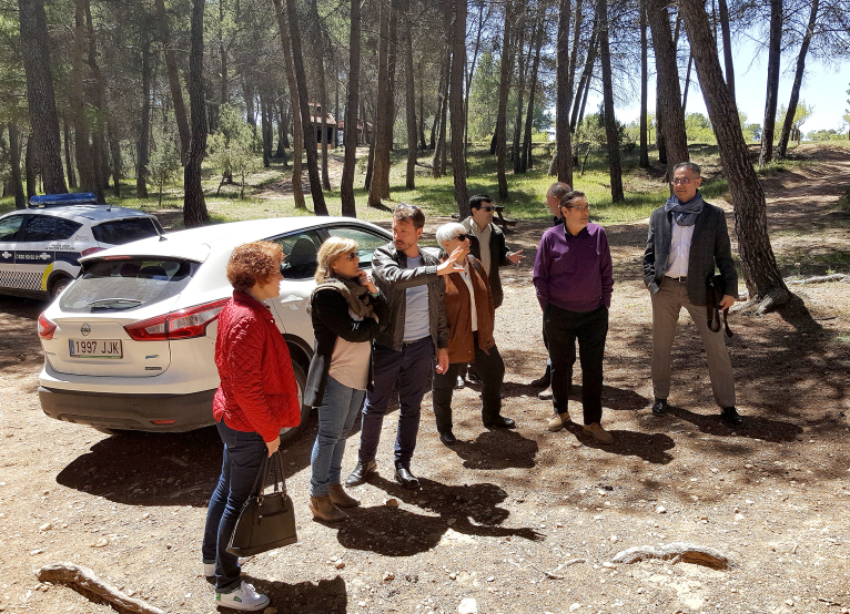 L'alcalde de Font de la Figuera trasllada les seues necessitats a la gerència d’Impuls Econòmic Local