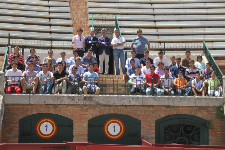 Climent y Expósito pasan de la Escuela de Tauromaquia a las novilladas con picadores