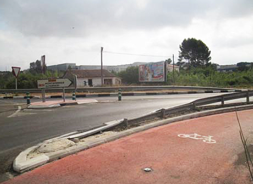 Carreteres destina 130.700 euros a millorar la mobilitat de vianants i ciclistes a La Vall d'Albaida