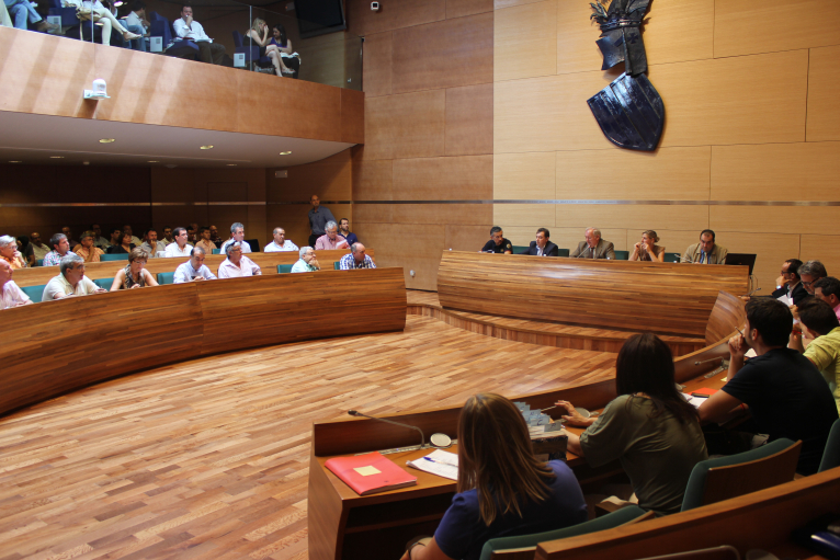 El Consorcio de Bomberos ajusta su presupuesto a la crisis con el acuerdo de  sus empleados