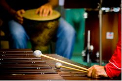 Amores lleva la percusión al Escalante con el espectáculo “Bump”