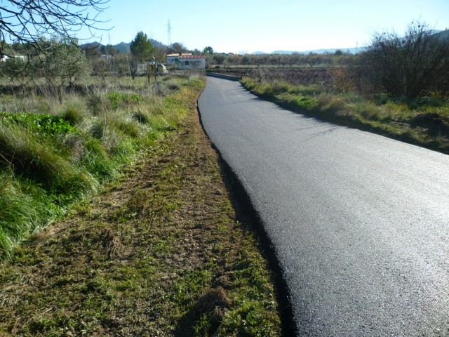   La Diputación acondiciona diez calles y caminos del Valle de Ayora 