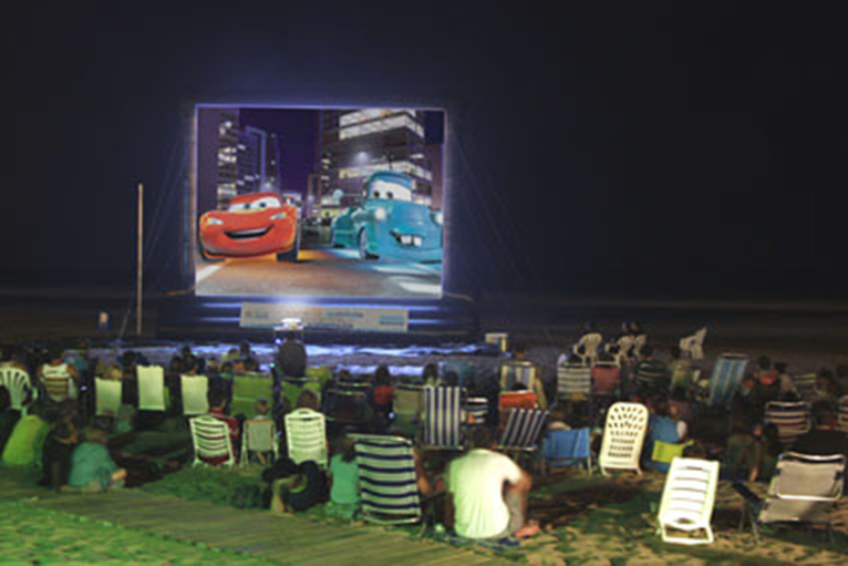 Valencia, Alboraya y Canet d’en Berenguer ofrecen cine de verano en sus playas esta semana