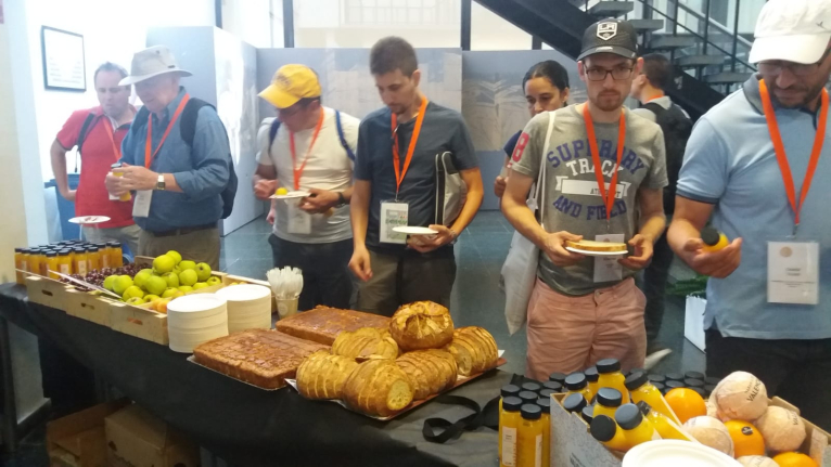 Els professionals de les Matemàtiques coneixen la gastronomia valenciana amb ‘Del Tros al Plat’