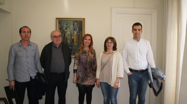El Santísimo Cristo de las Campanas de Albalat de la Ribera solicita ayuda a la Diputación para imprimir un libro