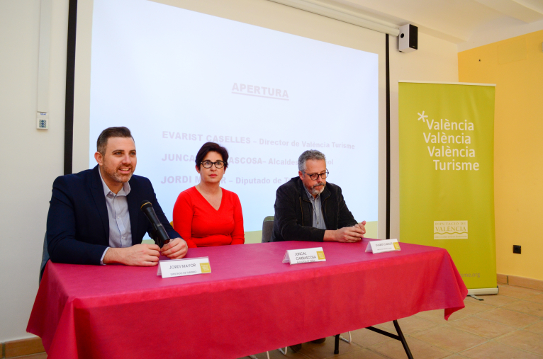 València Turisme reúne en Buñol a 30 agentes en la Mesa de Promoción y Empresas Turísticas Locales