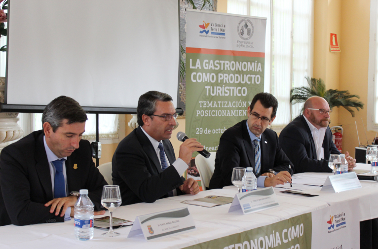 Once millones de turistas realizaron actividades gastronómicas en la Comunitat Valenciana el pasado año 