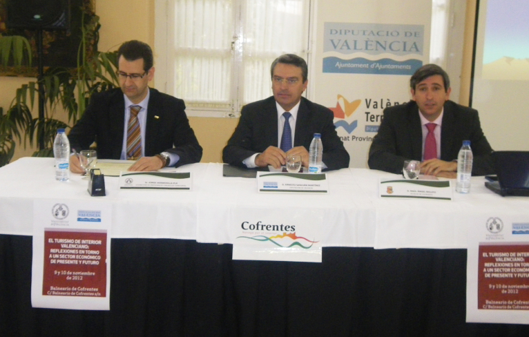 El Patronat Provincial de Turisme i la Universitat formen els alcaldes i els regidors en la gestió del turisme d’interior