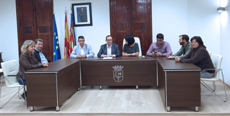 Nofuentes visita el municipio de Fortaleny