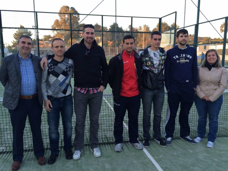 La Font d’en Carròs entrega los premios del campeonato de pádel