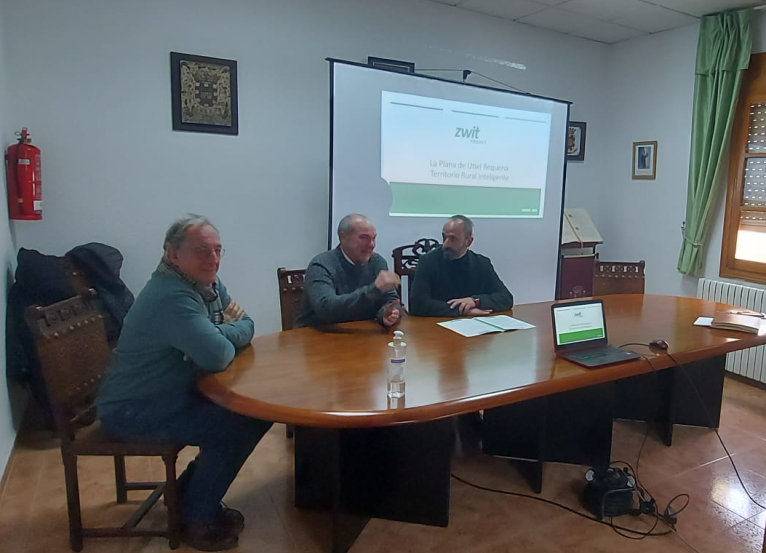 La Diputació presenta el full de ruta per a convertir la comarca de Requena-Utiel en Territori Rural Intel·ligent