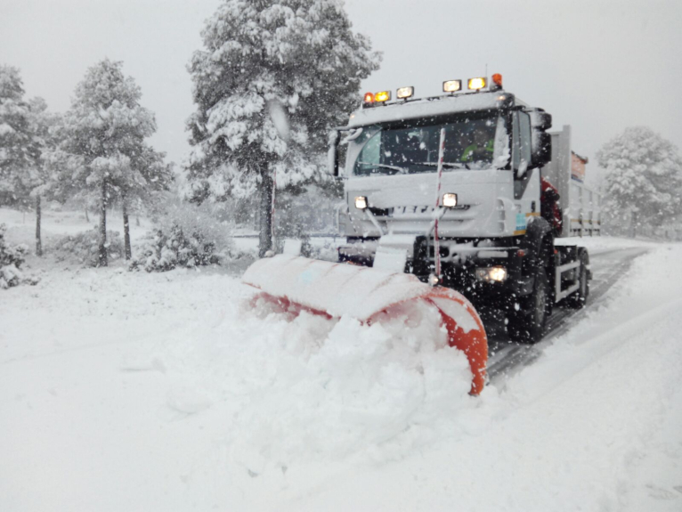 La Diputació de València pone a punto su dispositivo invernal en carreteras 