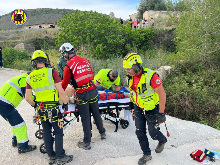 El GERA del Consorcio de Bomberos de Valencia rescata a doce personas durante el operativo especial de Semana Santa
