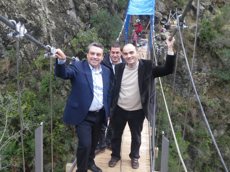 Dos ponts suspesos connectaran Chulilla amb el congost del Túria